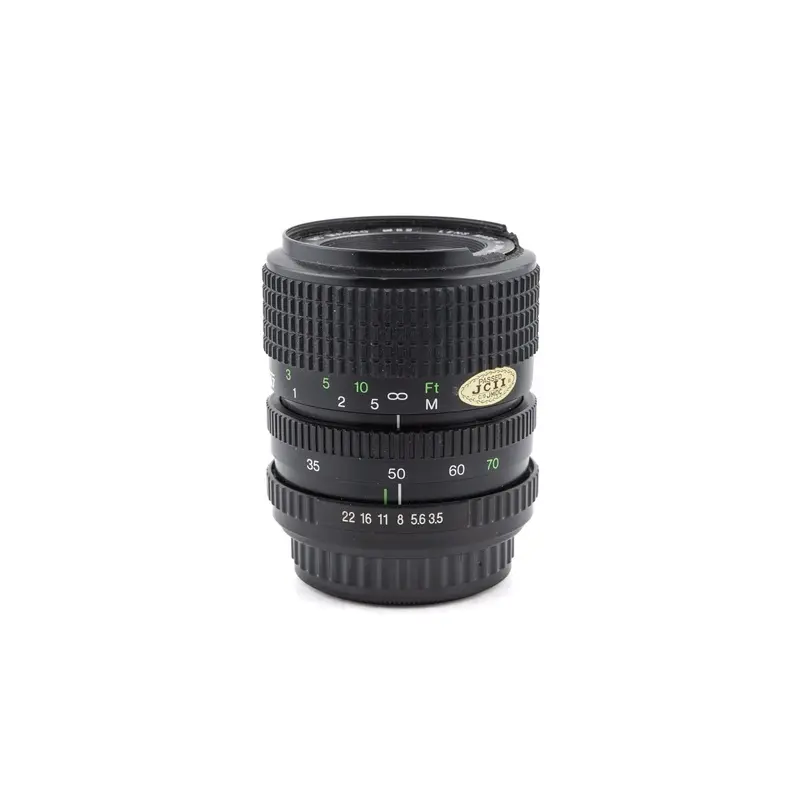 Cosina 35-70mm f3.5-4.8 MC Macro