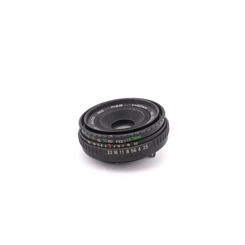 Cosina 40mm f2.5 Auto MC