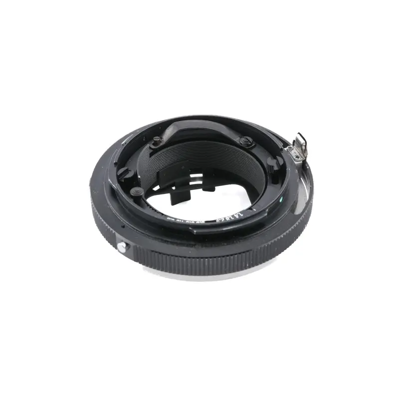 Tamron Adaptall 2 - Konica AR Adapter