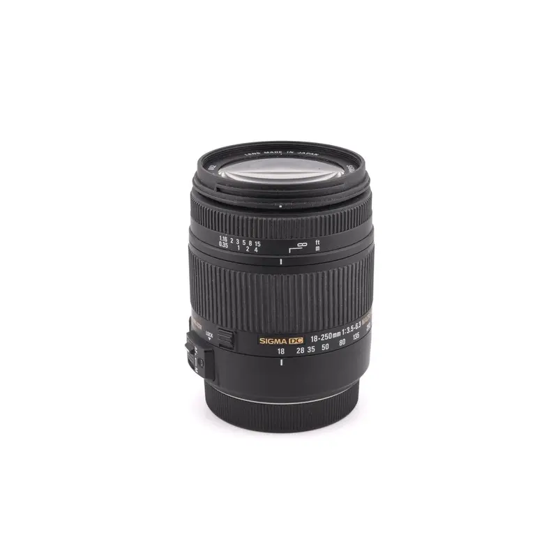 Sigma 18-250mm f3.5-6.3 DC OS Macro HSM