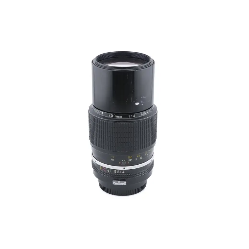 Nikon 200mm f4 Nikkor Pre-AI
