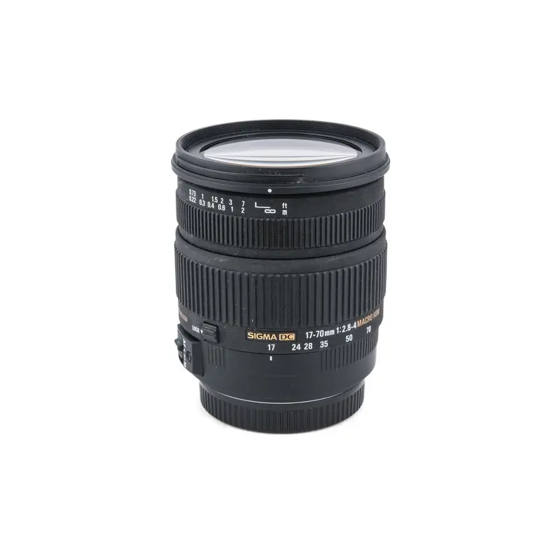 Sigma 17-70mm f2.8-4 DC HSM OS Macro