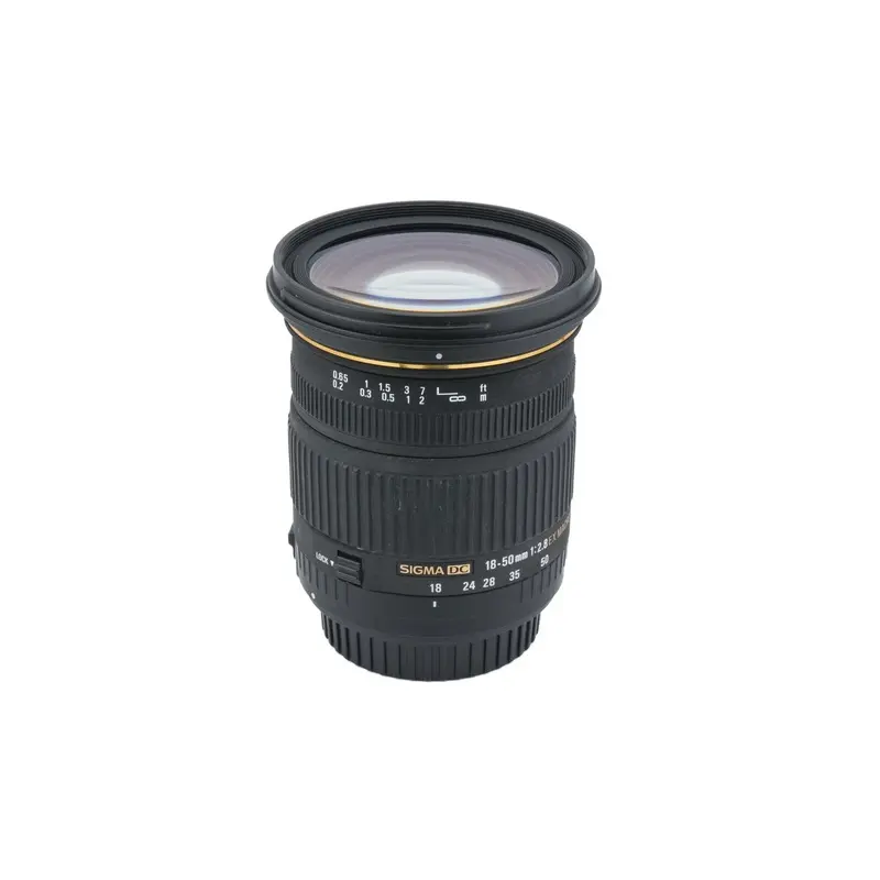 Sigma 18-50mm f2.8 EX DC Macro