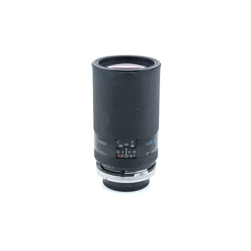 Tamron 200mm f3.5 BBAR MC Close Focus (04B) + Adaptall 2 - Canon FD Adapter