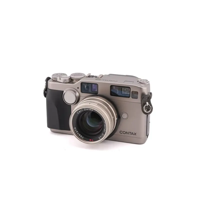 Contax G2 + 45mm f2 Planar T*