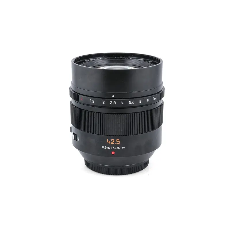 Panasonic 42.5mm f1.2 G DG Nocticron ASPH. Power O.I.S.