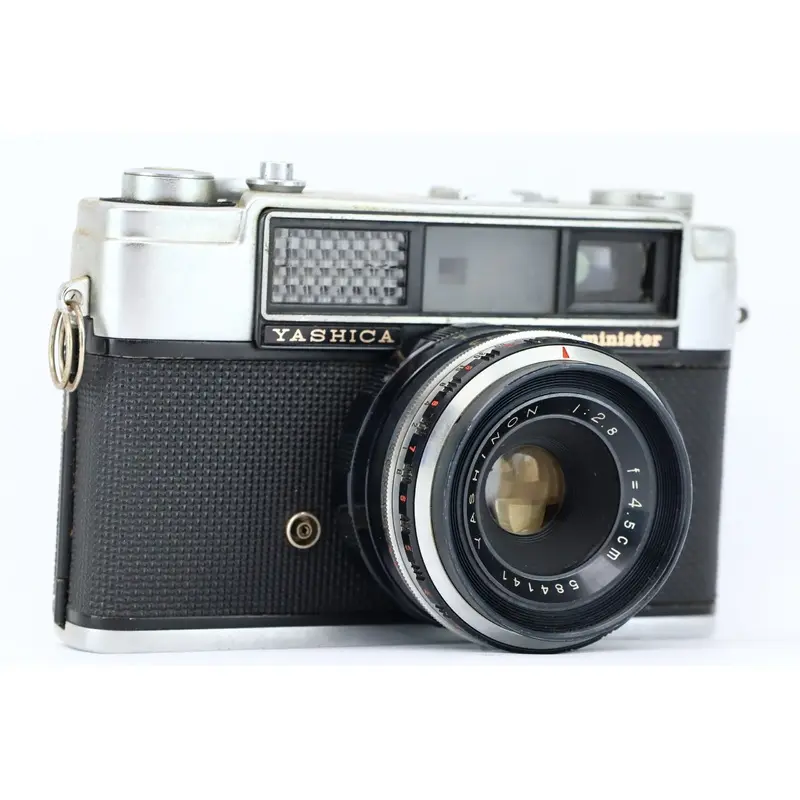 Yashica minister