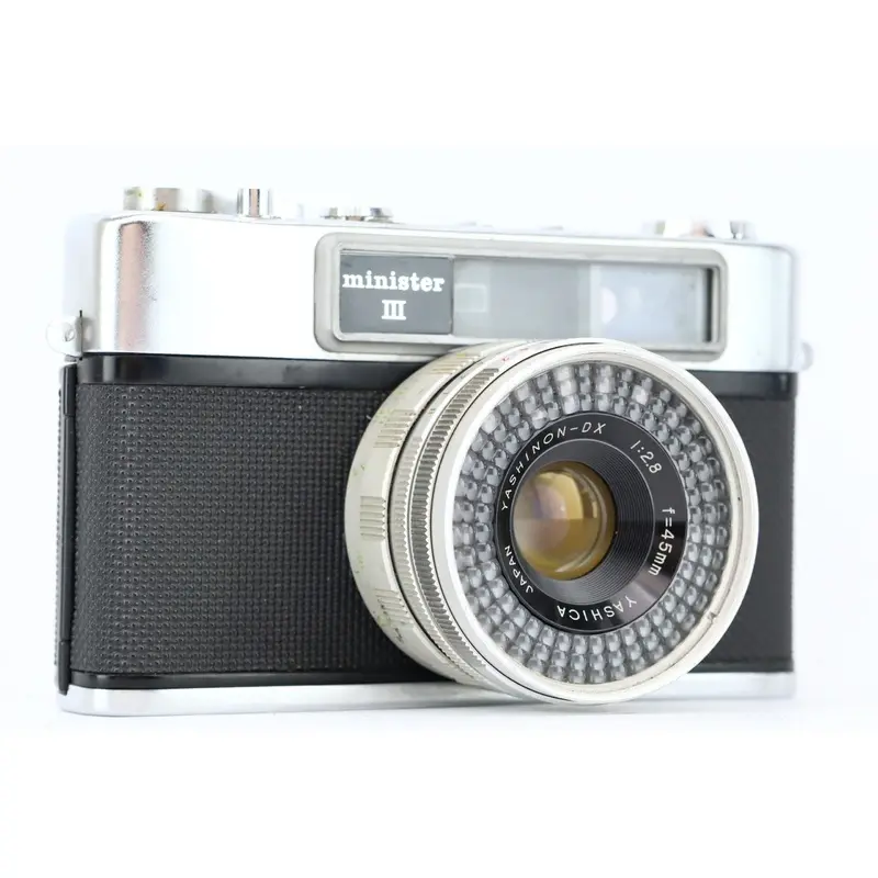 Yashica minister III with Yashinon-DX 45mm 2,8