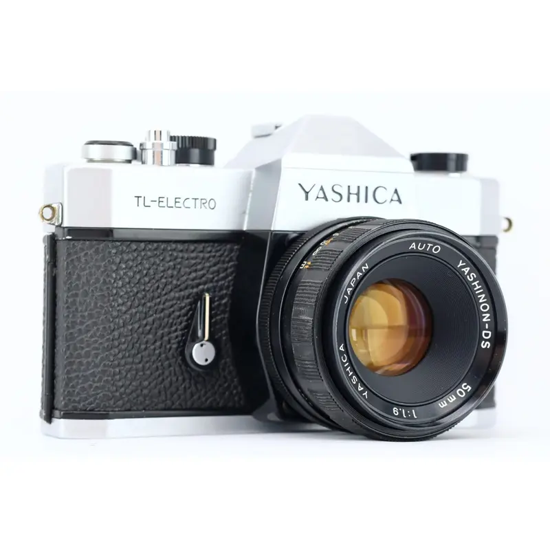Yashica TL-Electro with Yashinon-DS 50mm 1:1.9 lens