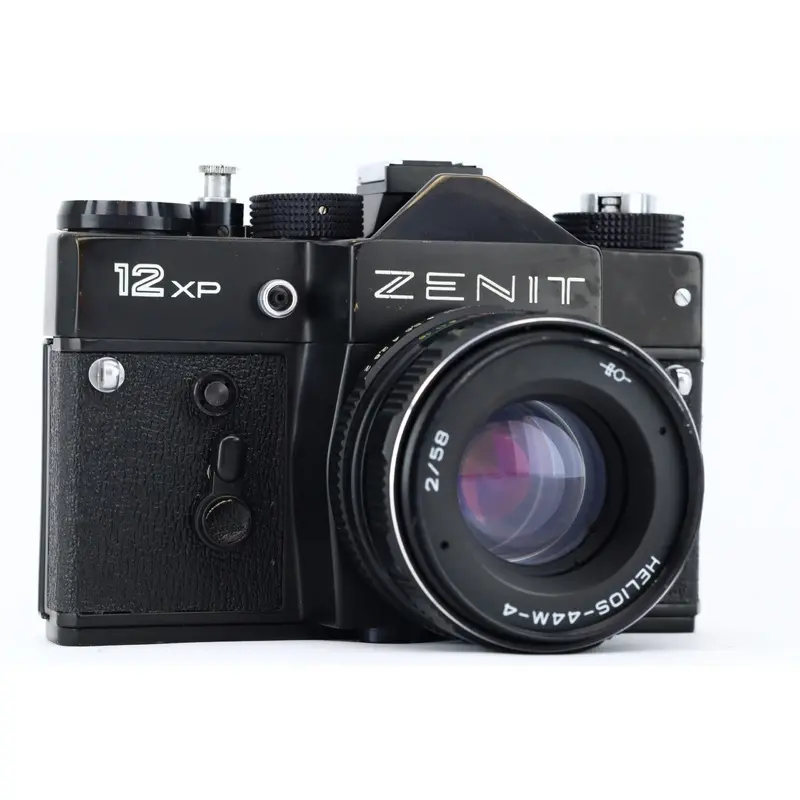 Zenit 12XP + Helios-44M-4 2/58