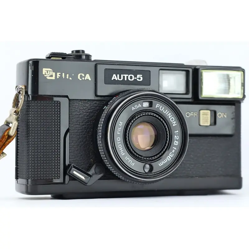 Fujica auto-5 with Fujinon 1:2.8 f=38mm lens