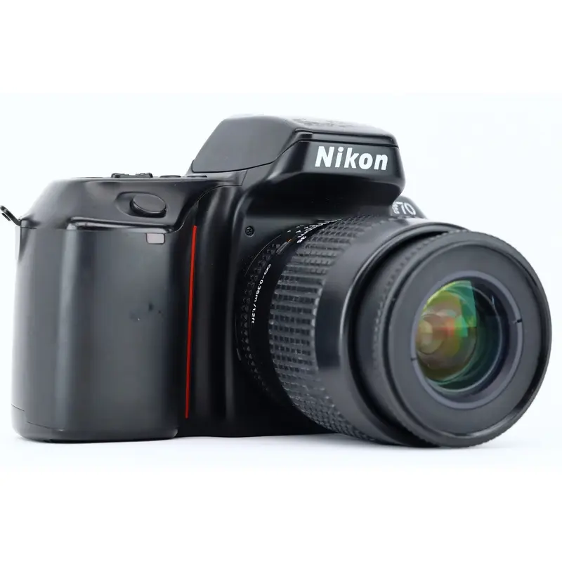 Nikon F70 with Nikon Nikkor 35-80mm 1:4-5.6