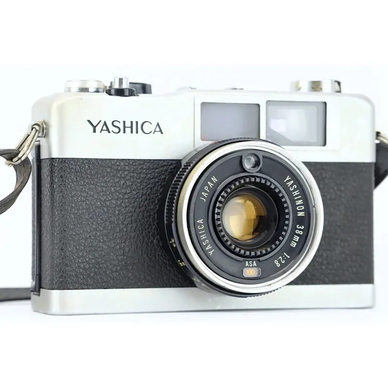 Yashica 35-ME with Yashinon 38mm 1:2.8 lens