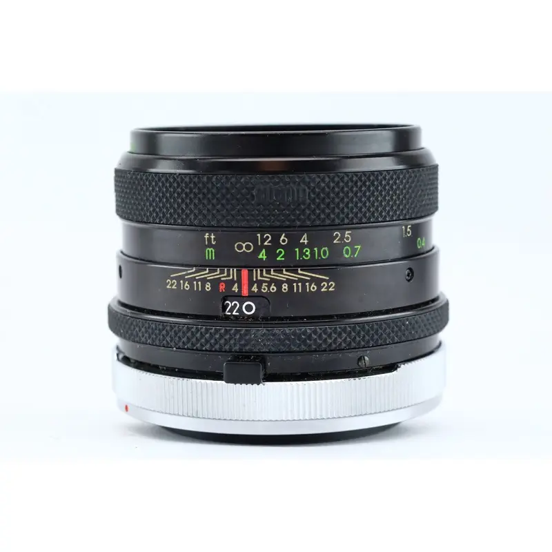 Sigma Mini-Wide 1:2,8 f=28mm Multi-Coated