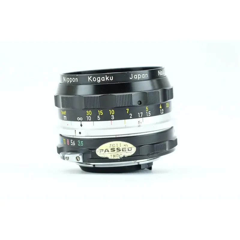 Nikkor-H 3,5 28mm