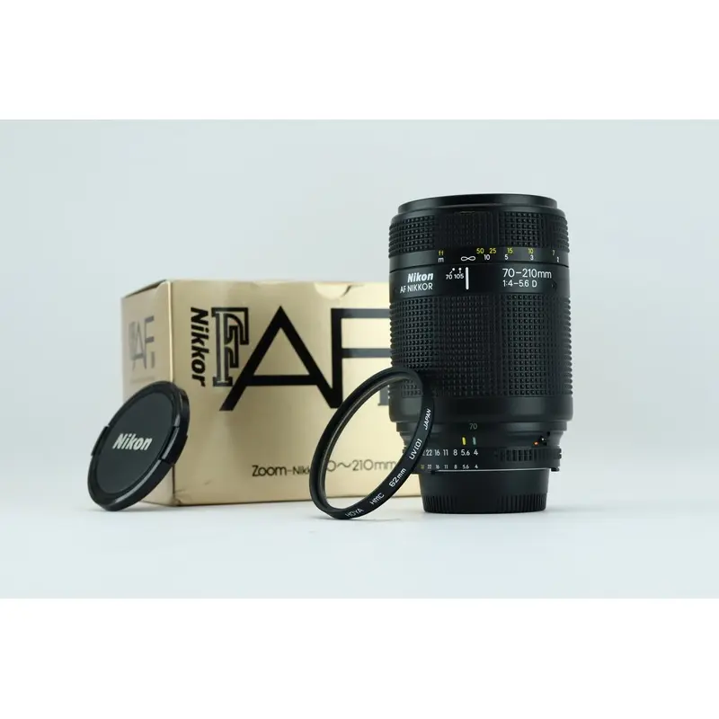 Nikon AF Nikkor 70-210mm 1:4-5.6 D