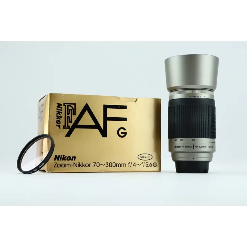 Nikon Zoom-Nikkor 70-300mm f/4-f/5.6 G