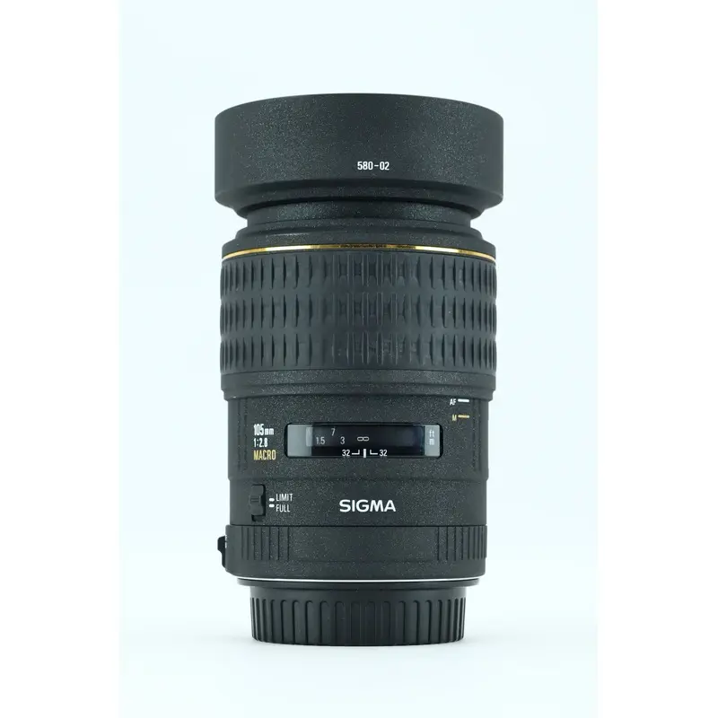 Sigma lens 105mm 1:2.8 Macro