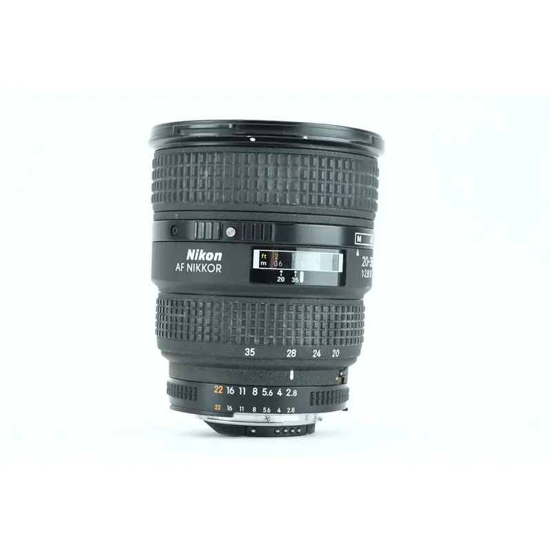 Nikon AF NIKKOR 20-35mm 2,8D