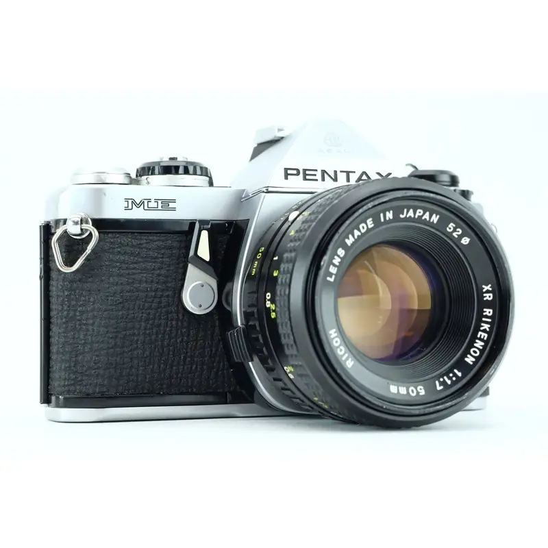 Pentax ME + Ricoh 50mm 1,7