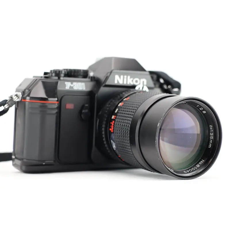 Nikon F-301 + 135mm 2,8