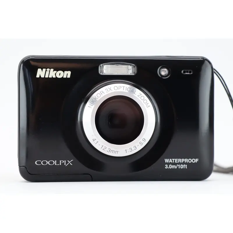 Nikon coolpix S30 waterproof  4,1-12,3mm 3,3-5,9