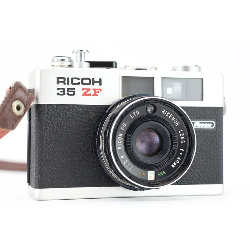 Ricoh 35 ZF 40mm 2,8