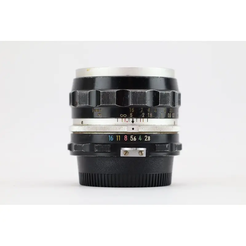 Nikon Nikkor-S 1:2.8 f=35mm