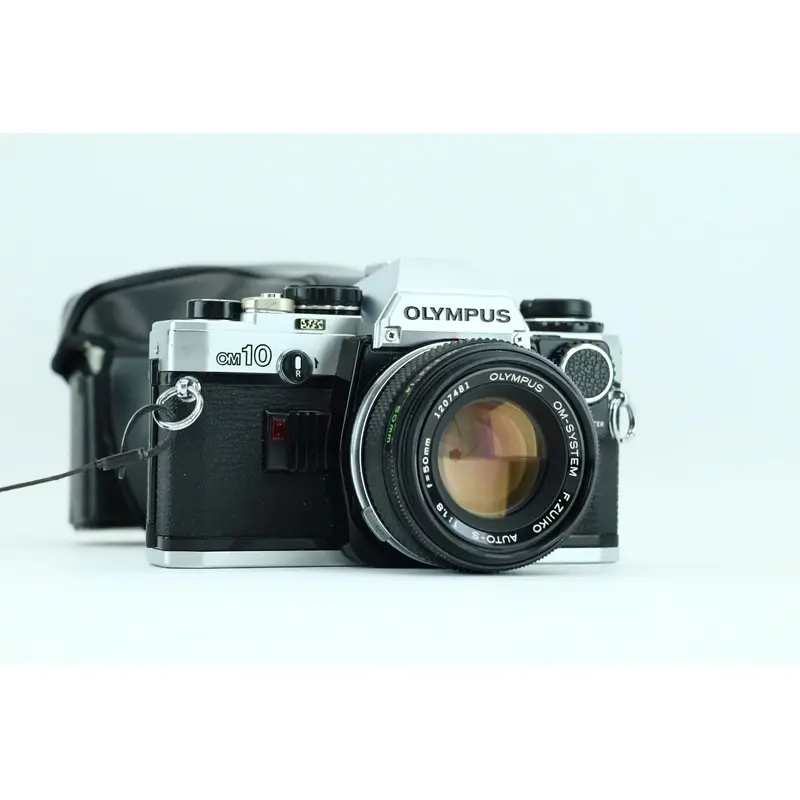 Olympus OM10 with Olympus OM-System F.Zuiko Auto-S 1:1.8 f=50mm