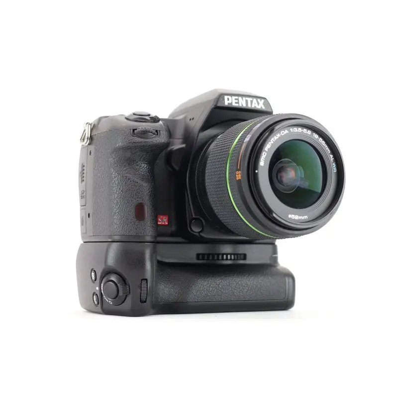 Pentax K-5 + SMC 3,5-5,6 18-55mm