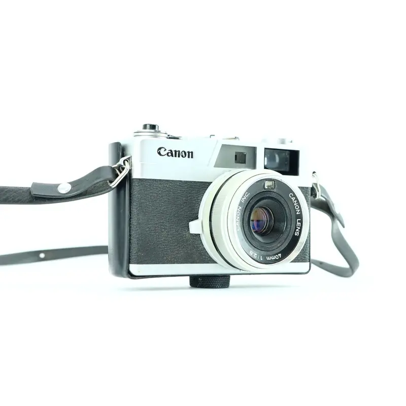 Canon Canonet 28 with Canon 40mm 1:2,8 lens