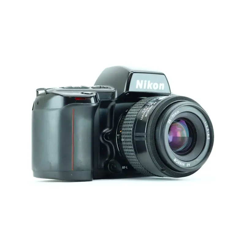 Nikon F90X with Nikon AF 35-70mm 1:3.3-4.5