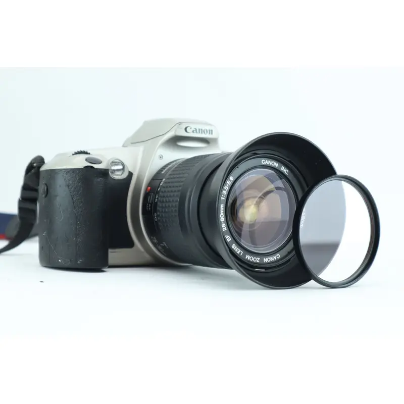 Canon EOS 500 N with Canon zoom lens EF 28-80mm 1:3.5-5.6