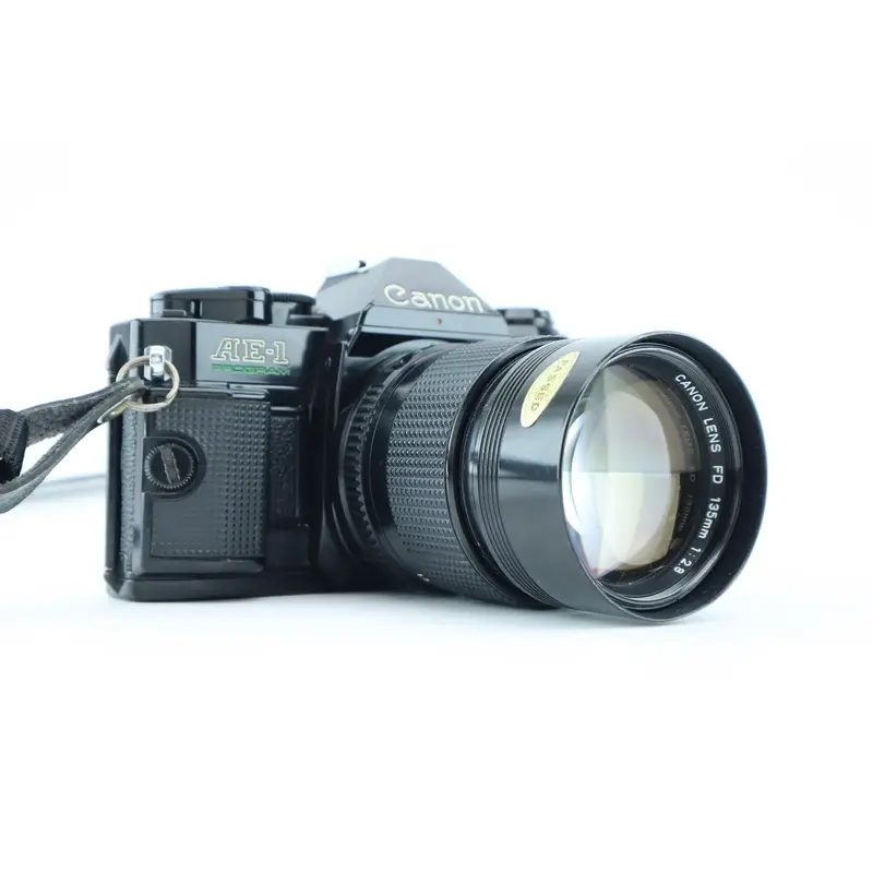 Canon AE-1 Program with Canon lens FD 135mm 2,8