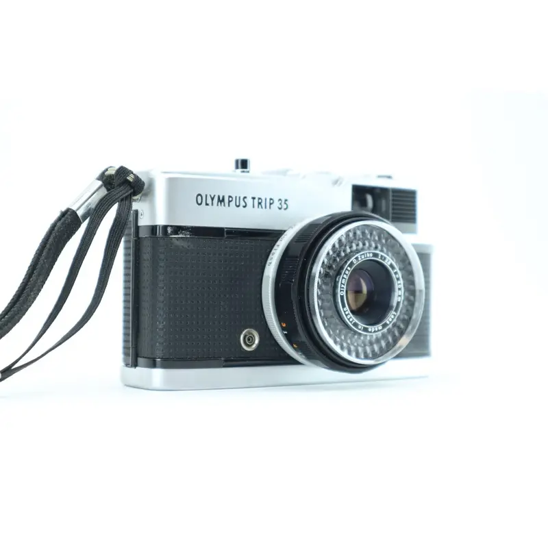 Olympus Trip 35 with Olympus D.Zuiko 1:2.8 f=40mm lens