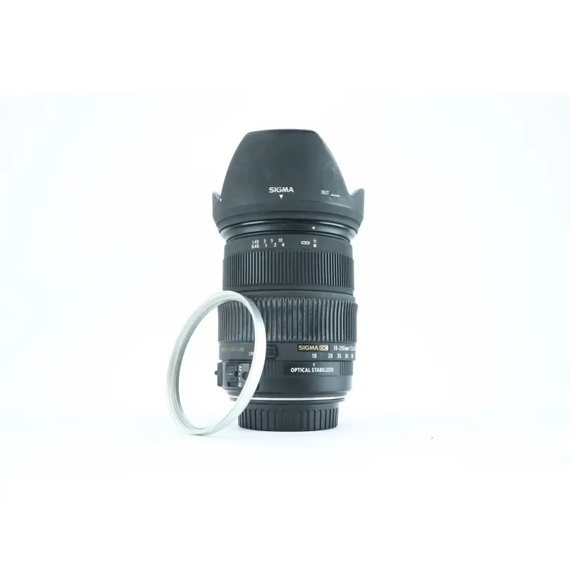 Sigma zoom lens 18-200mm 1:3.5-6.3 DC OS