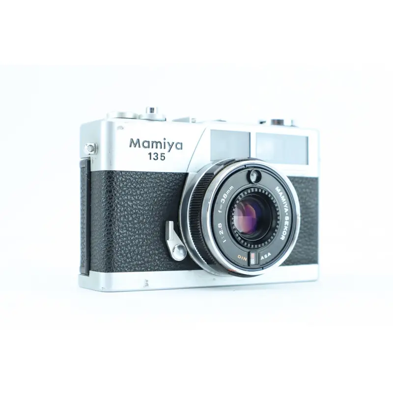 Mamiya 135 EE with Mamiya-Sekor 1:2.8 f=38mm lens