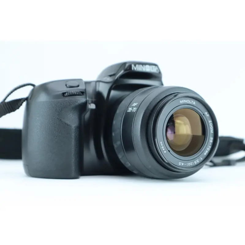 Minolta Dynax 500si with Minolta AF zoom 35-70mm 1:3.5-4.5 lens