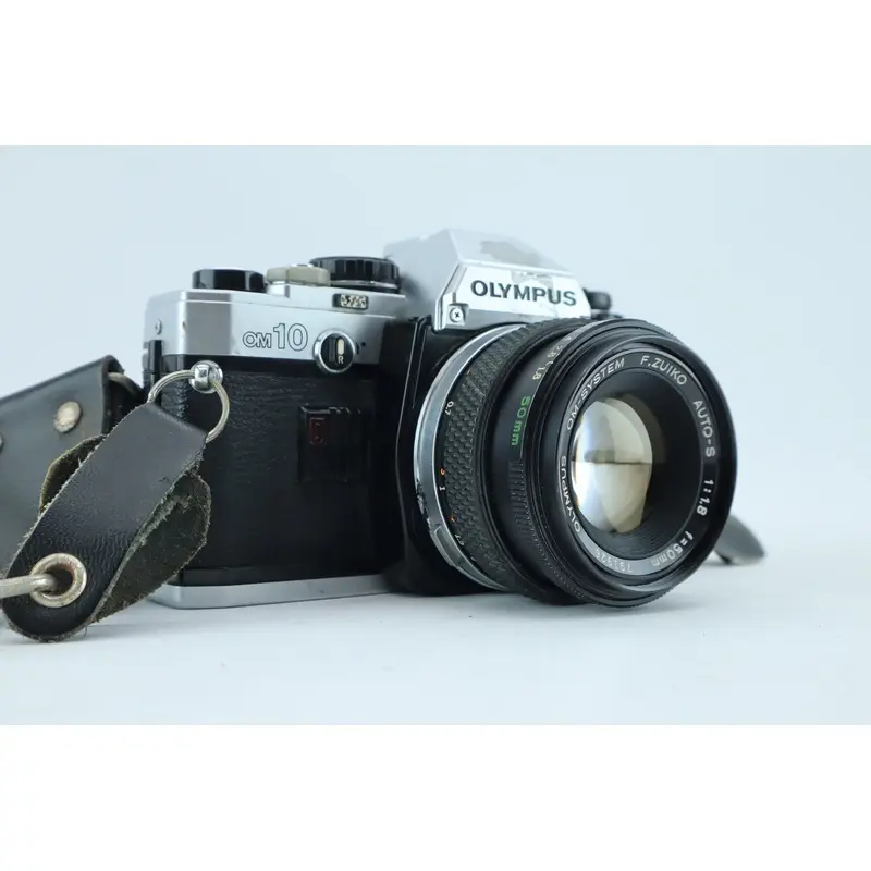 Olympus OM10 with auto-s 1:1,8 f/50mm lens