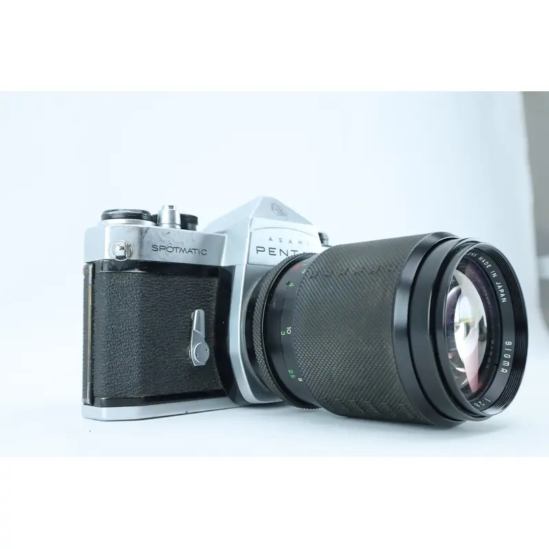 Pentax asahi spotmatic with f/135mm 1:2,8