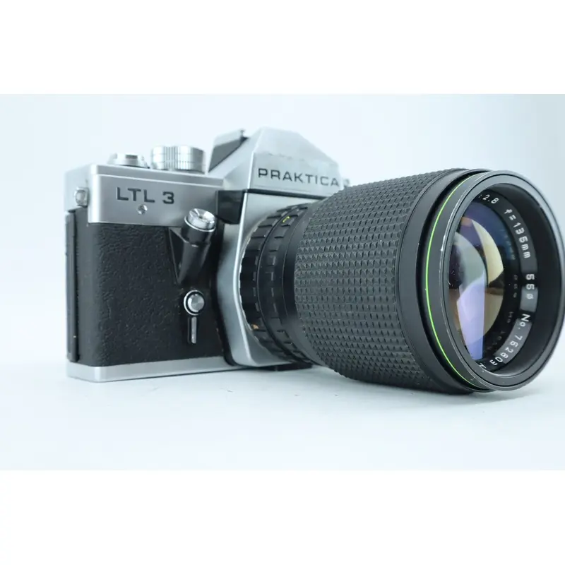Praktica LTL3 with automatic mc 1:2,8 f/135mm lens
