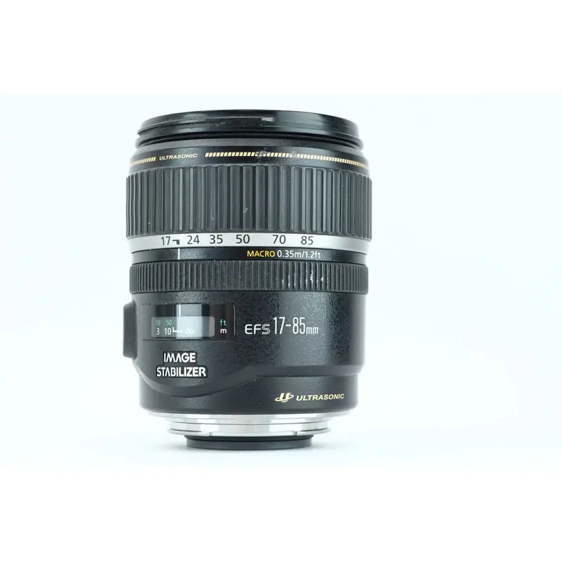 Canon EF-S 17-85mm 4-5,6