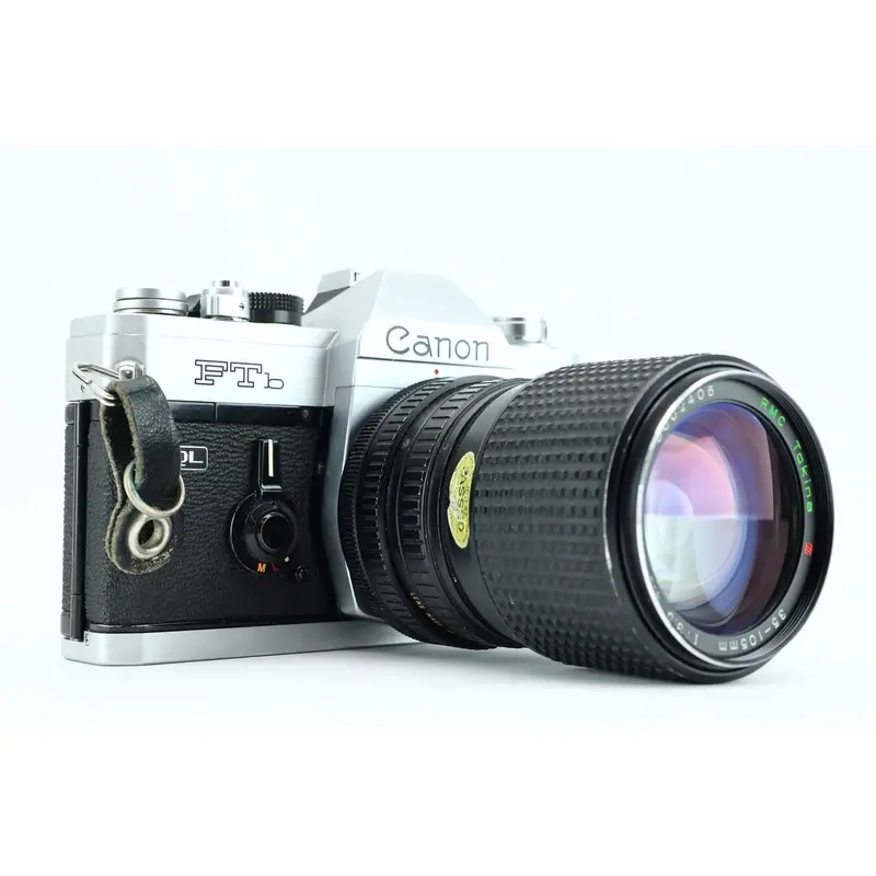 Canon FTb + Tokina 35-105mm 3,5-4,3