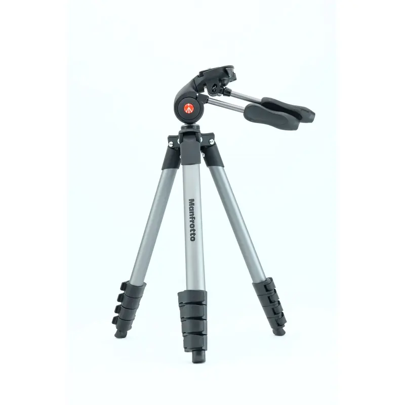 Manfrotto MKCOMPACTADV-BK tripod