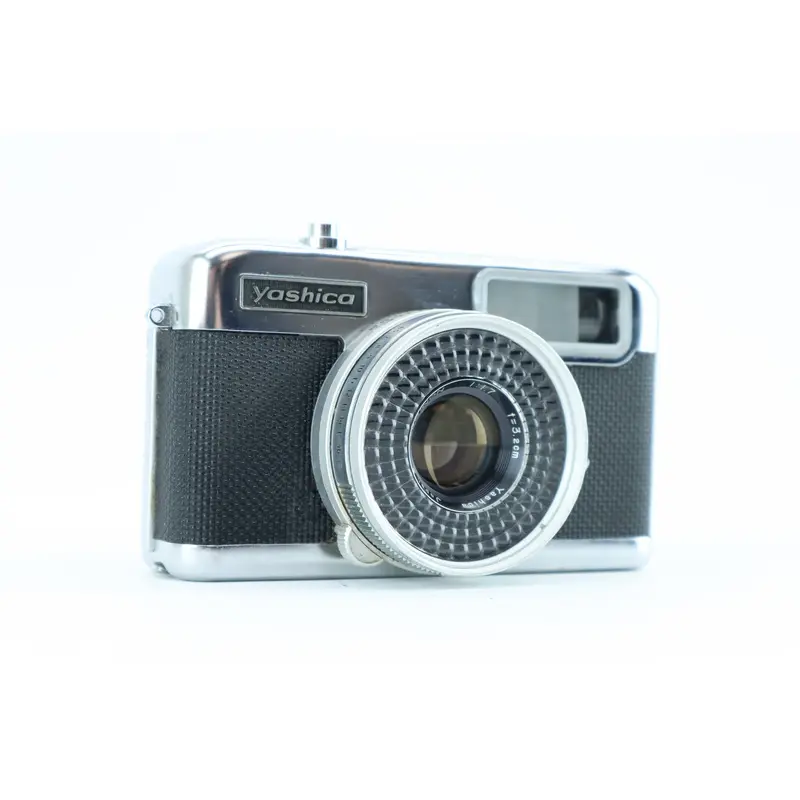 Yashica Half 17 Rapid with Yashinon 1:1.7 f=3,2cm