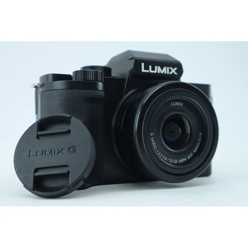 Panasonic lumix G100D with vario 3,5-5,6/12-32mm
