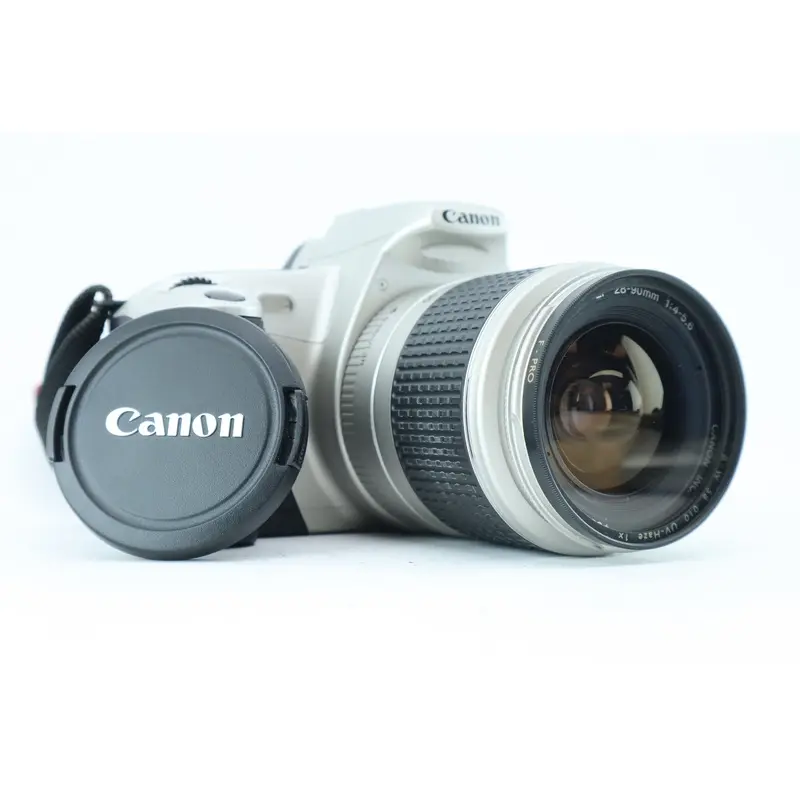 Canon EOS 300 with EF 28-90mm 4-5,6