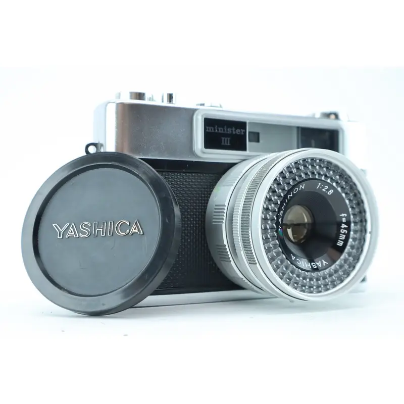 Yashica minister III with 2,8/45mm