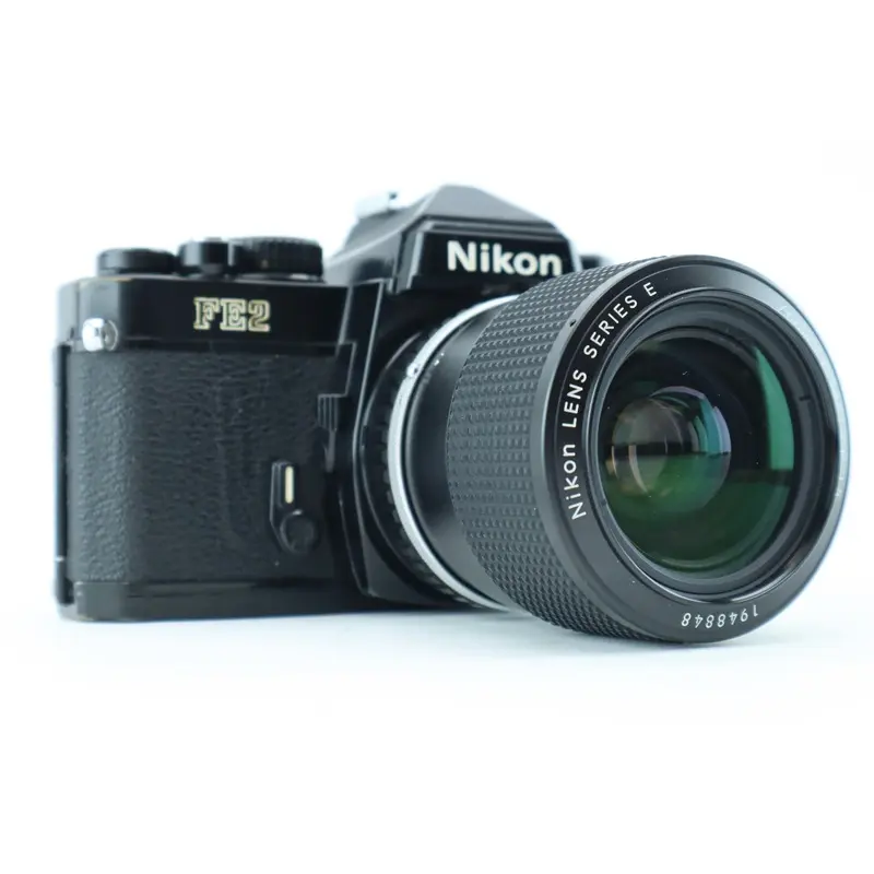 Nikon FE2 with E 36-72mm 3,5