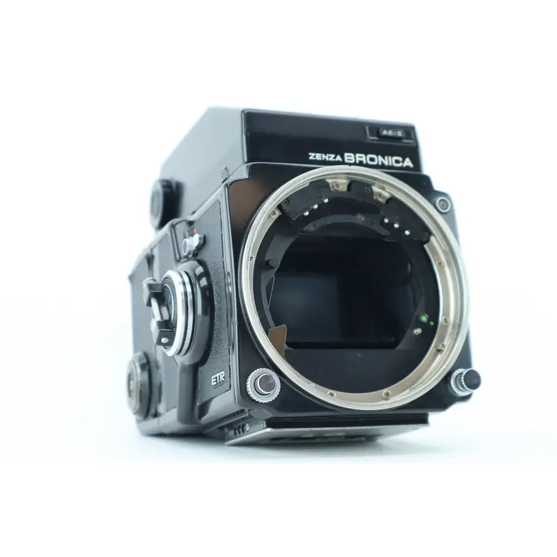 Zenza Bronica ETR + AE-II ETR